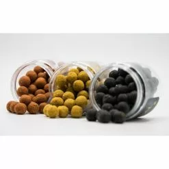 KINGRAAL Mini Boilies Hot Spice 10mm 50gr -Aas en Voer Verkoop kingraal mini boilies hot spice 10mm 50gr km56 hookbaits 3