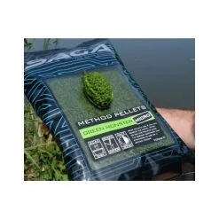 Aas en Voer Verkoop -Aas en Voer Verkoop spro saga method micro pellets green monster 700gr 8982 001 pellets 1