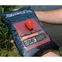 SPRO SAGA Method Micro Pellets Red Krill / 700gr